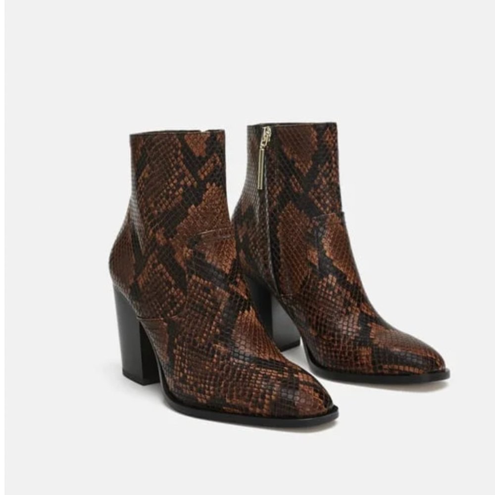 Heeled Animal Print Ankle Boots Size 8 women's